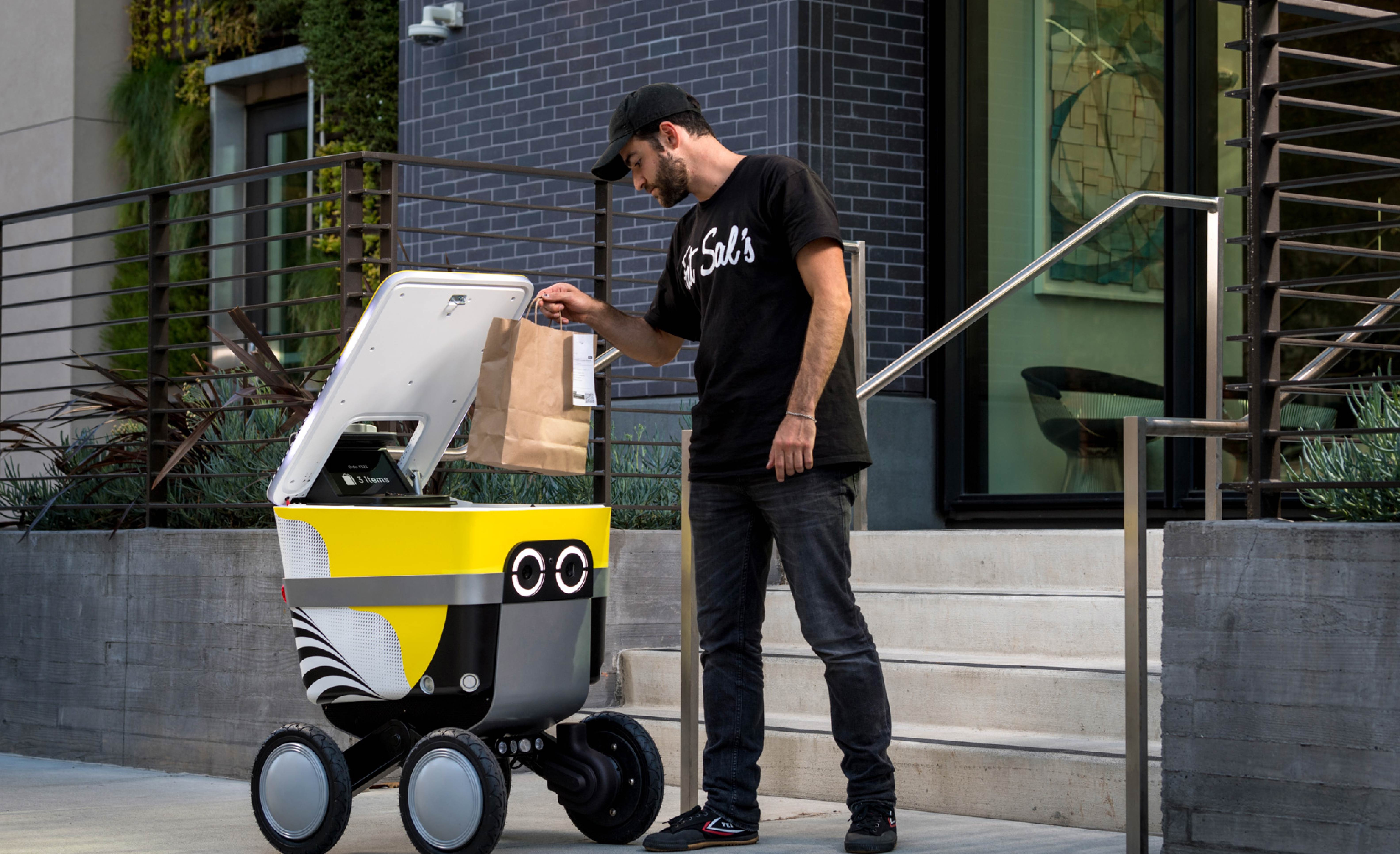 Robot giao hàng: Công nghệ của tương lai với những ứng dụng tiện lợi